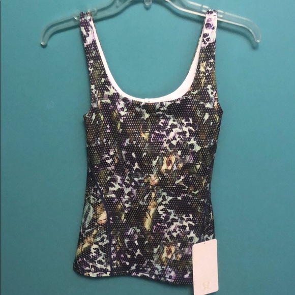 lululemon athletica Tops - Lululemon Amala Purple Print Tank Top, Size 4 NEW